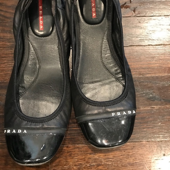 Authentic PRADA flats - Picture 2 of 6
